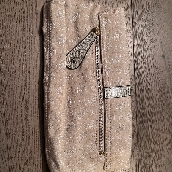 Guess clutch - Picture 2 of 3